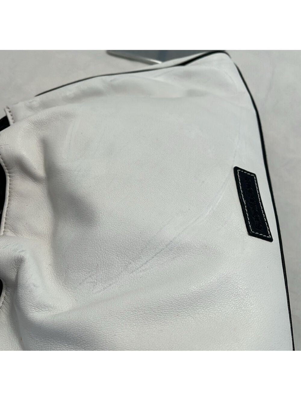 Isabella Fiore Flowers Satchel - Picture 11 of 16